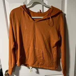 Front tie sweatshirt.